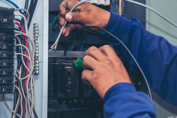 Best Affordable Emergency Electrician  in Fountainebleau, FL